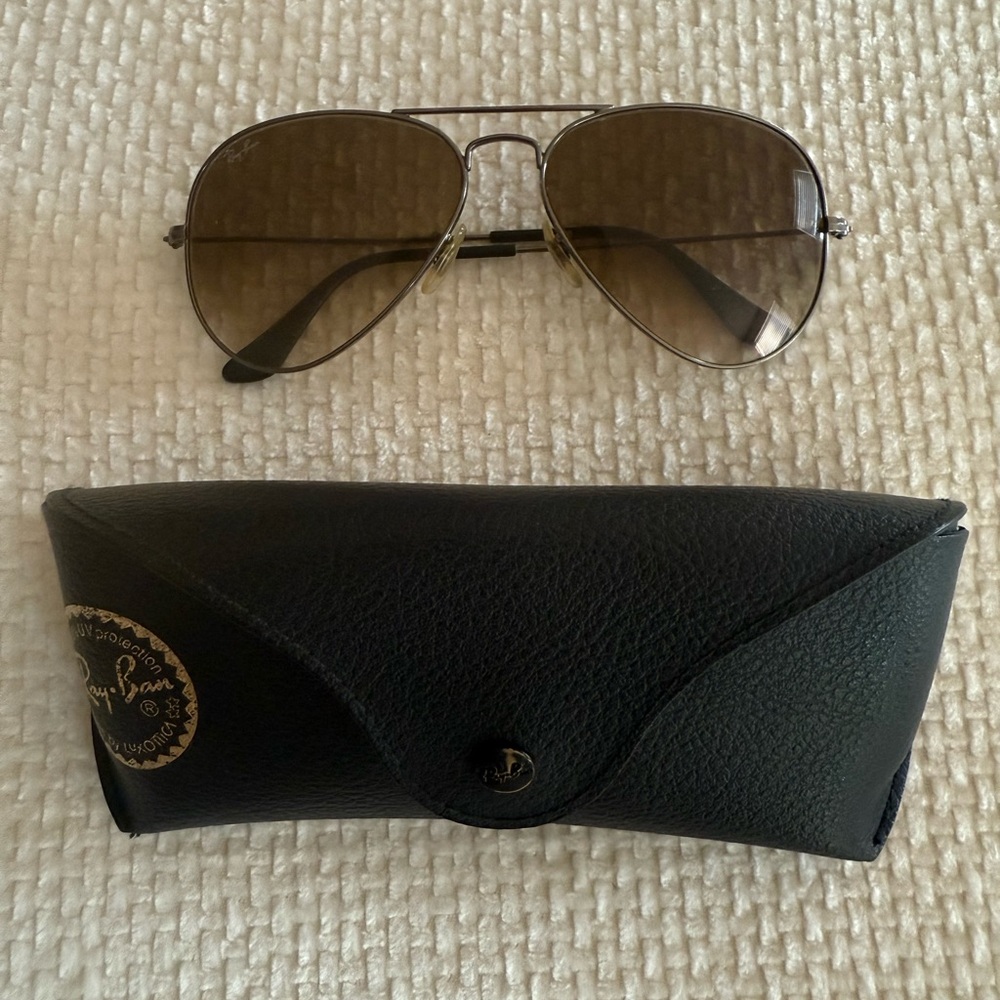 Ray-Ban Brown Aviator Sunglasses with Black Case